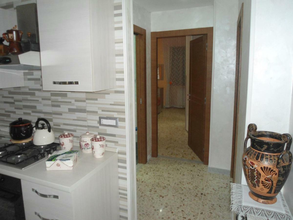 H.Ave Bed & Breakfast Pompei Bagian luar foto